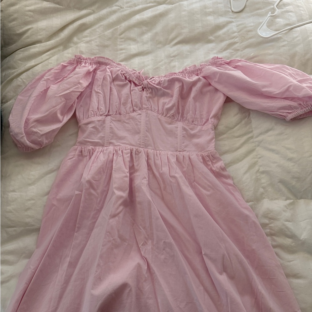 Elegant Pink Off-Shoulder Mini Dress